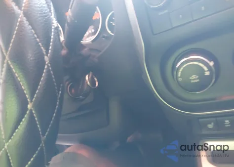 2014 Jeep Compass Latitude из США, поврежденный, VIN 1C4NJDEB1ED517506